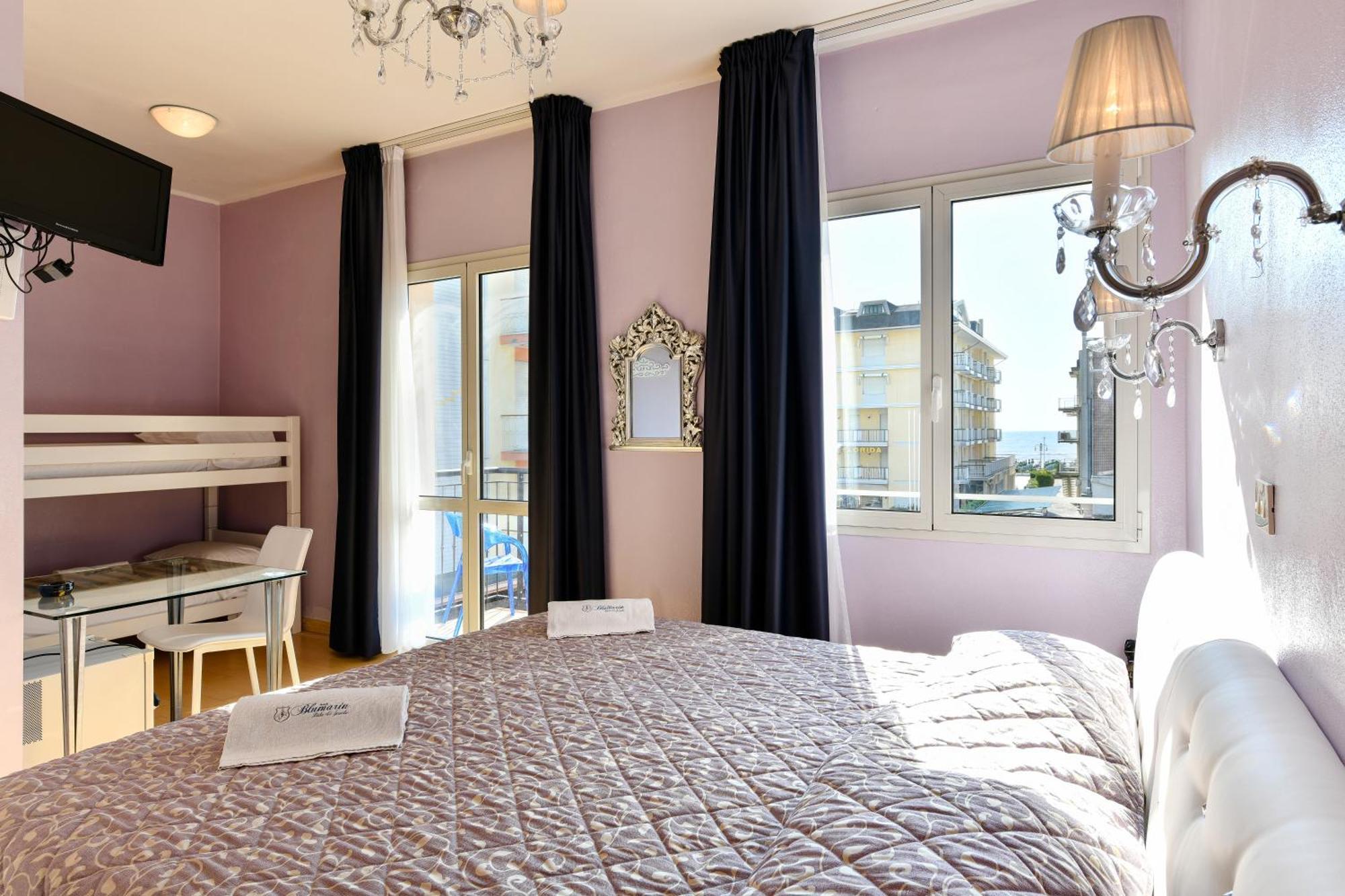 Blumarin Hotel Lido di Jesolo Eksteriør billede